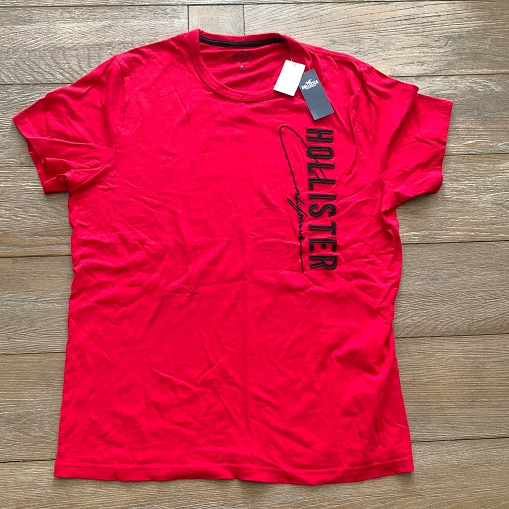 NWT Hollister T-Shirt